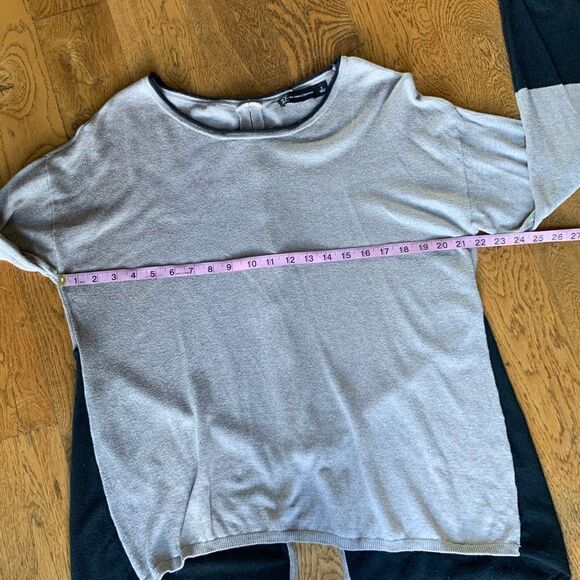 New York & Company Colorblock Zip Back Sweater - Picture 6 of 11